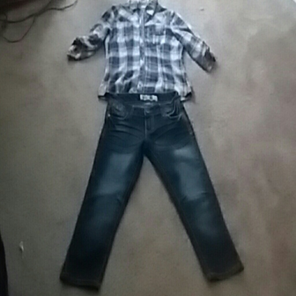 Crop jeans (Capri type) plaid shirt